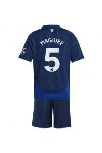 Manchester United Harry Maguire #5 Babyklær Borte Fotballdrakt til barn 2024-25 Korte ermer (+ Korte bukser)